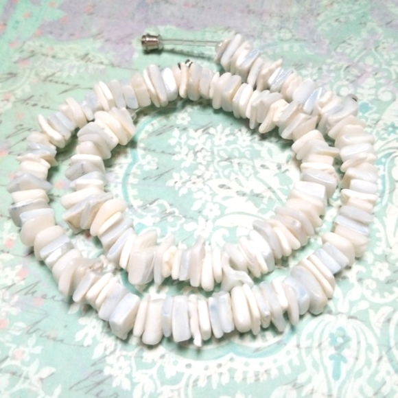 Vintage Boho 1970s Genuine Shell Puka Necklace - Picture 9 of 12